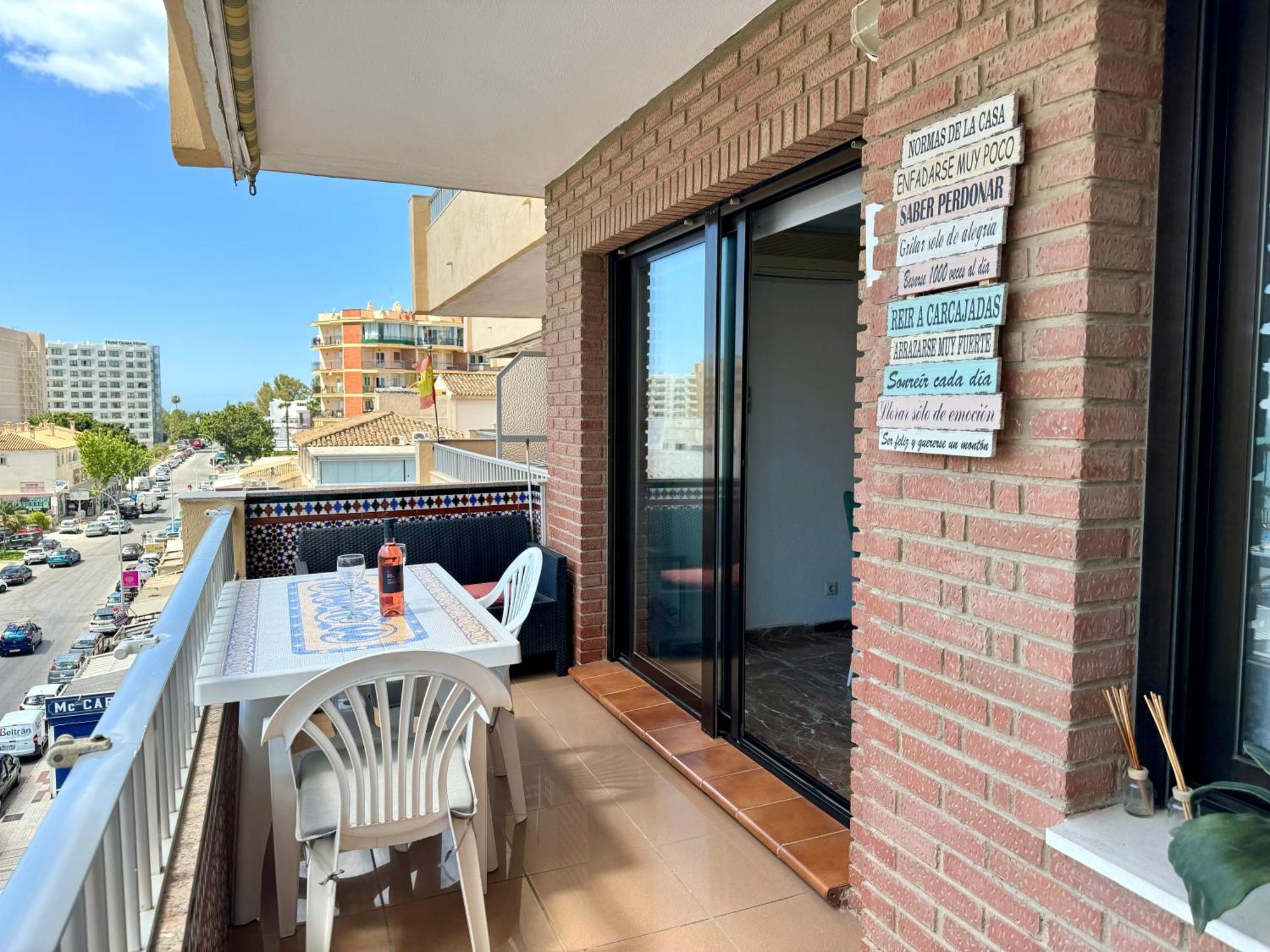 La Carihuela A 150 Metros De La Playa Con Espectaculares Vistas Lägenhet Torremolinos Exteriör bild